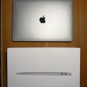 Apple MacBook Air 13インチ シルバー
