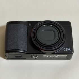 RICOH GRⅢxコンパクトデジタルカメラ美品