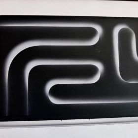 Apple MacBook Pro M3 Maxシルバー MRW73J/A