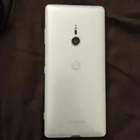 Xperia XZ3 White Silver 64 GB au