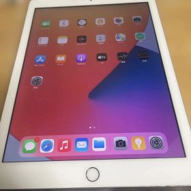 S*t様 Apple iPad (第6世代) 32GB