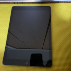 iPad第6世代 カバー付き