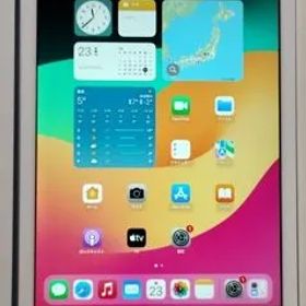 【中古品】 iPad 第6世代 バッテリー76％ シルバー ★PAD-559