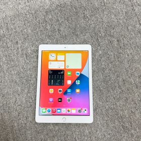 iPad 第5世代 32GB シルバー Wi-Fiモデル