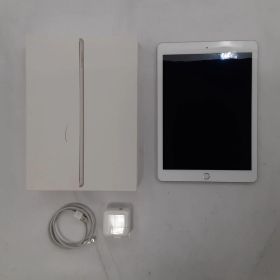 ★ジャンク/一部動作確認済み★Apple iPad 第5世代 Wi-Fi 32GB MP2G2J/A シルバー [9.7インチ iOS] 中古 タブレット (RM1379)