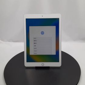 ★ジャンク/一部動作確認済み★Apple iPad 第5世代 Wi-Fi 128GB MP2J2J/A シルバー [9.7インチ iOS] 中古 タブレット (RM1382)