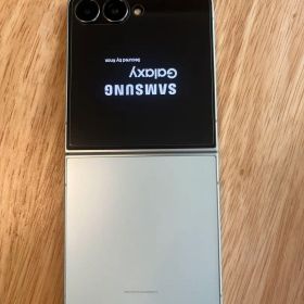 Samsung Galaxy Z Flip7 512gb ミント 本体