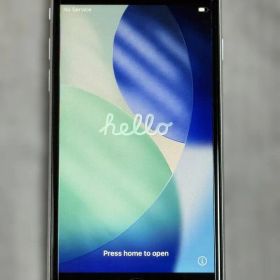 Apple iPhone SE (第2世代) ホワイト