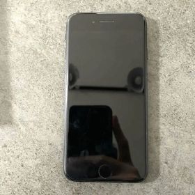 iPhone SE（第2世代） 64GB ブラック