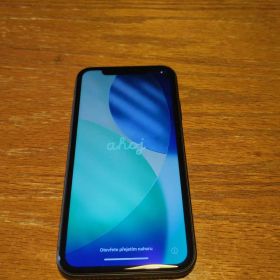 Apple iPhone 11 ブラック 本体