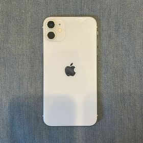 Apple iPhone 11 ホワイト 本体