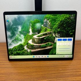 2.Microsoft Surface Pro X SQ1 4G LTE