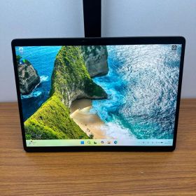 1.Microsoft Surface Pro X SQ1 4G LTE