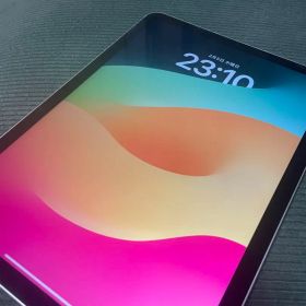 Apple iPad Air (第4世代) シルバー