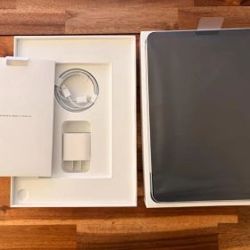 【未使用に近い】iPad Air 第4世代 付属品・未使用