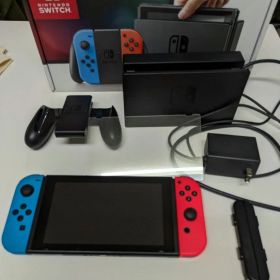 【動作完品】Nintendo Switch 本体 joy-conブルー/レッド