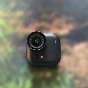 Insta360 go ultra X2 ブラック