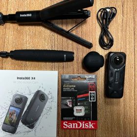 Insta360 X4 アクションカメラ 本体と付属品