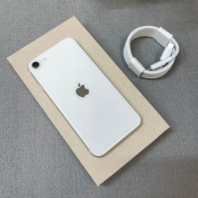 バッテリー 94% iPhone SE第３世代 64GB スターライト 国内版SIMフリー送料無料