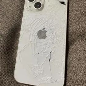 iPhone 13 ホワイト 背面破損