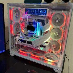 Ryzen7 7800X3D RTX 5070Ti ホワイトミドルタワー RGB