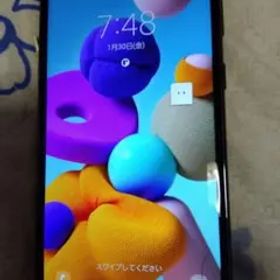 Galaxy A21s docomo 画面にひびあり