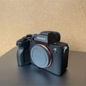 SONY α7 IV ILCE-7M4 一眼レフカメラ 美品