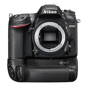 【中古】Nikon デジタル一眼レフカメラ D7200 バッテリーパックキット D7200BPK