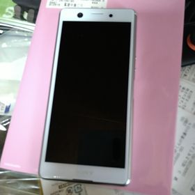 キョウセラ(京セラ)のUQ mobile DIGNO A 32GB ホワイト KYV44SKU(スマートフォン本体)