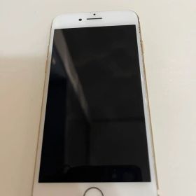 Apple iPhone 7 ゴールド