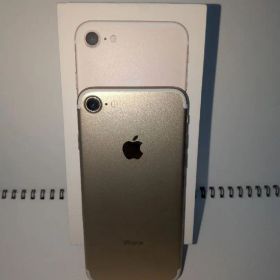 Apple iPhone7 ゴールド 本体 付属品付き