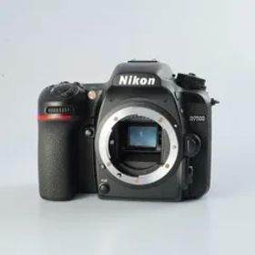 Nikon ニコン D7500 20.9MP [ 8,288 Shots ] デジタル一眼レフカメラ