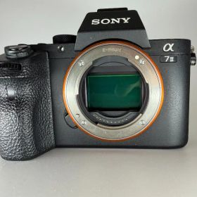 Sony α7 II ミラーレス一眼カメラ