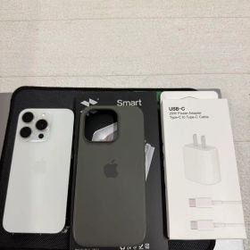 Iphone 15 pro 256gb sim フリー バッテリー86％