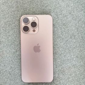 iPhone15ProMax256GBナチュラルチタニウム SIMフリー美品