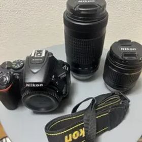 Nikon D5600 デジタル一眼レフカメラ ダブルズームキット