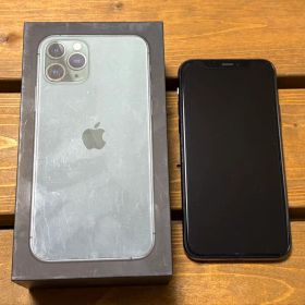 【Apple iPhone 11 Pro】ミッドナイトグリーン 64GB