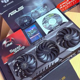 ASUS TUF Gaming RX 6800 XT 本体