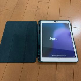 極美品 iPad第8世代 32GB セルラー SIMフリー バッテリー97%