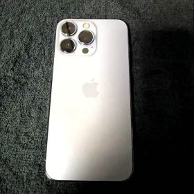 Apple iPhone 13 Pro シルバー