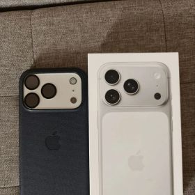 iphone 17 Pro シルバー 本体 箱付き