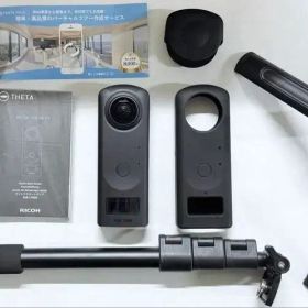 RICOH THETA z1 360度カメラ 美品 シリコンケース、スタンド付