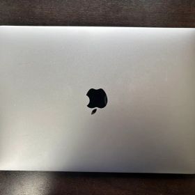 MacBook Air 2020 13インチ 8GB/256GB