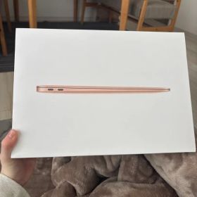 MacBook Air 13インチ Apple M1搭載モデル（2020年）