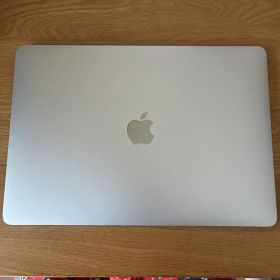 は*子様 MacBook Air 2020 M1 【ジャンク】