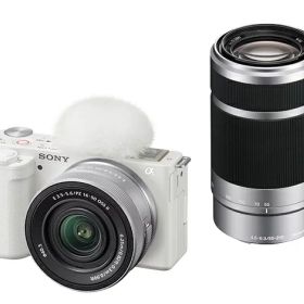【送料無料】SONY(VAIO) ZV-E10X/W デジタル一眼カメラ α VLOGCAM ZV-E10 ダブルズームレンズキット ホワイト【在庫目安:お取り寄せ】| カメラ ミラーレスデジタル一眼レフカメラ 一眼レフ カメラ デジタル一眼カメラ