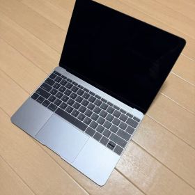MacBook 2017 16G core i7 256GB USkey