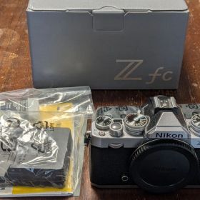 Nikon Zfc 本体 ショット1105回