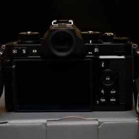 Nikon zfc ブラック16-50VRレンズキット