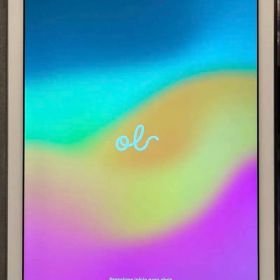 Apple iPad (第6世代) シルバー 32GB